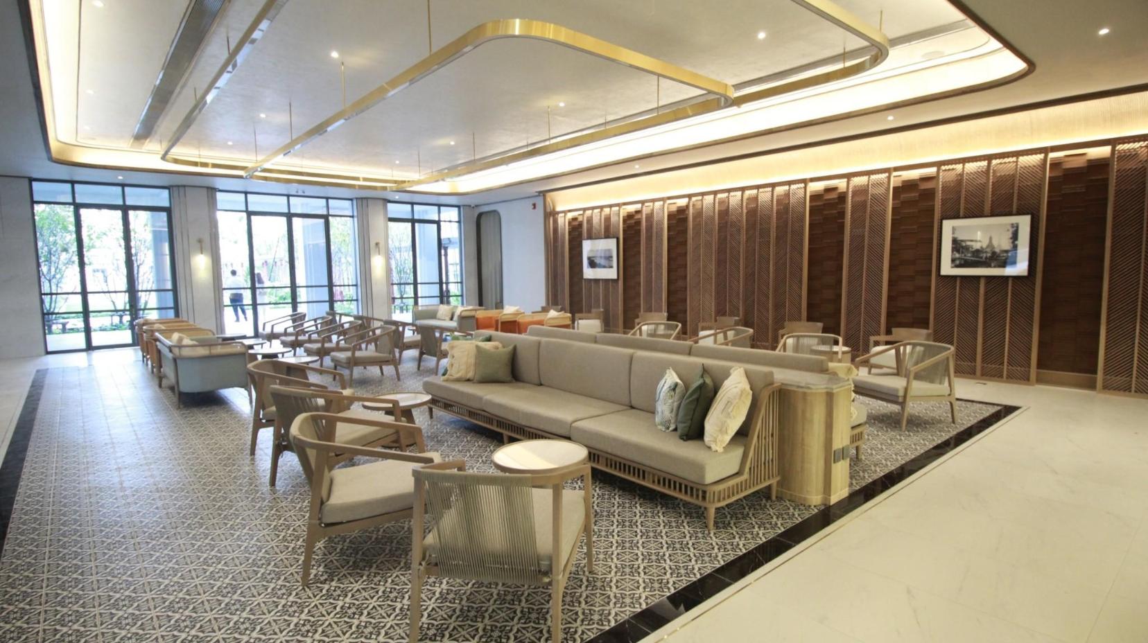 UHG四分之一湄南酒店外观图